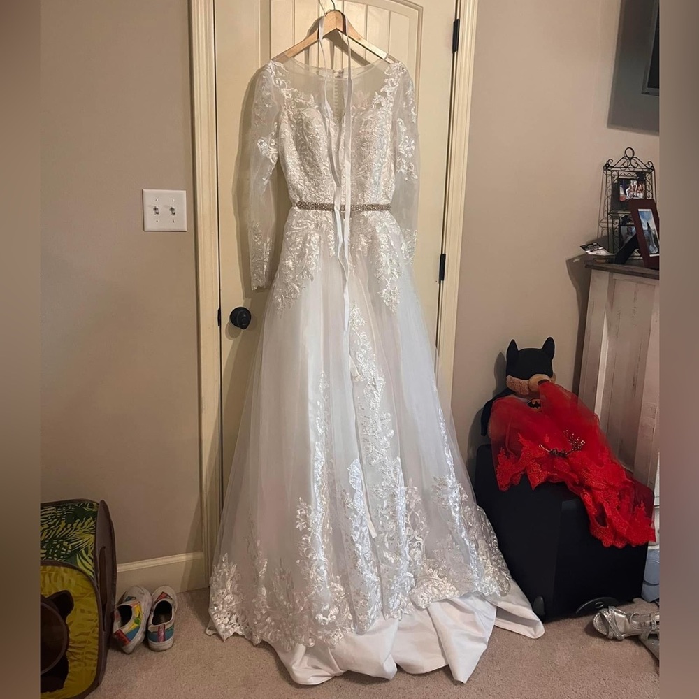 Hebos wedding dress